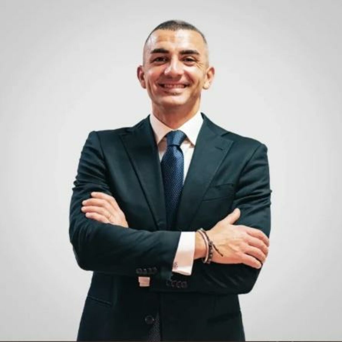 Dott.(i) Massimo Rodriguez
